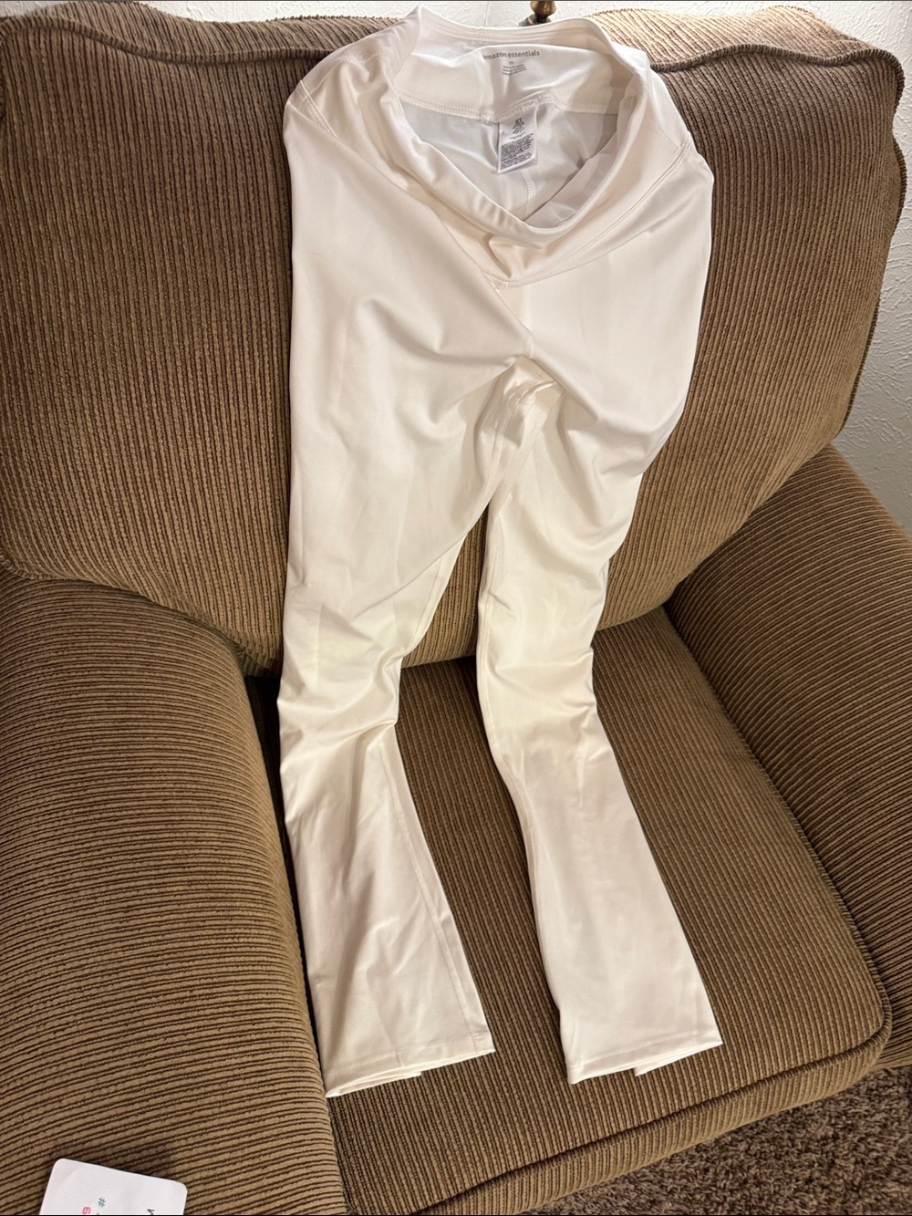 White Women's Stretch Flare Jeans by Amazon Essentials Size M  Cream/White